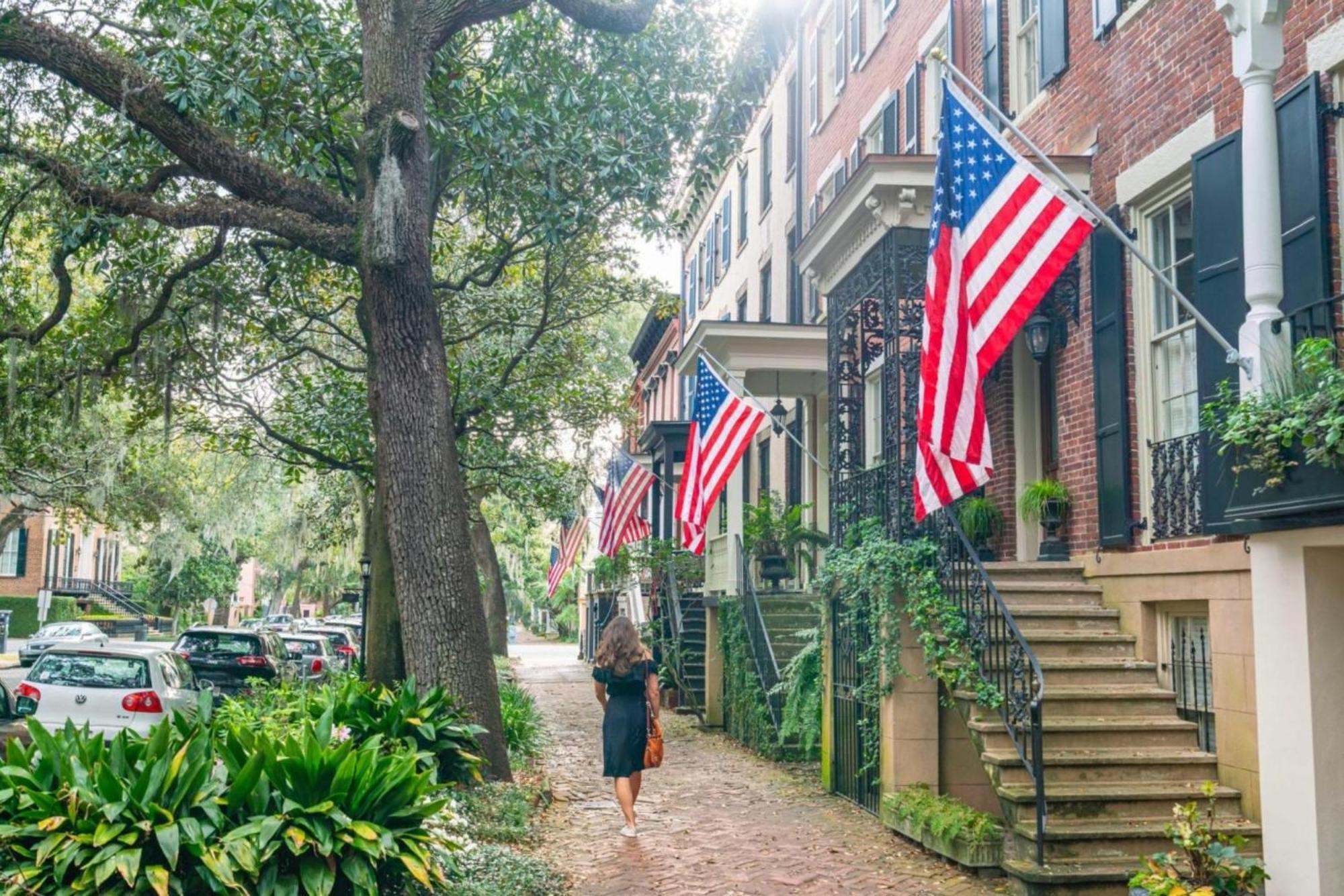 ☆Historic Living•2 Separate Spaces•Downtown•Walk To Forsyth Park•Private Patio/Porch☆ Villa Savannah Bagian luar foto