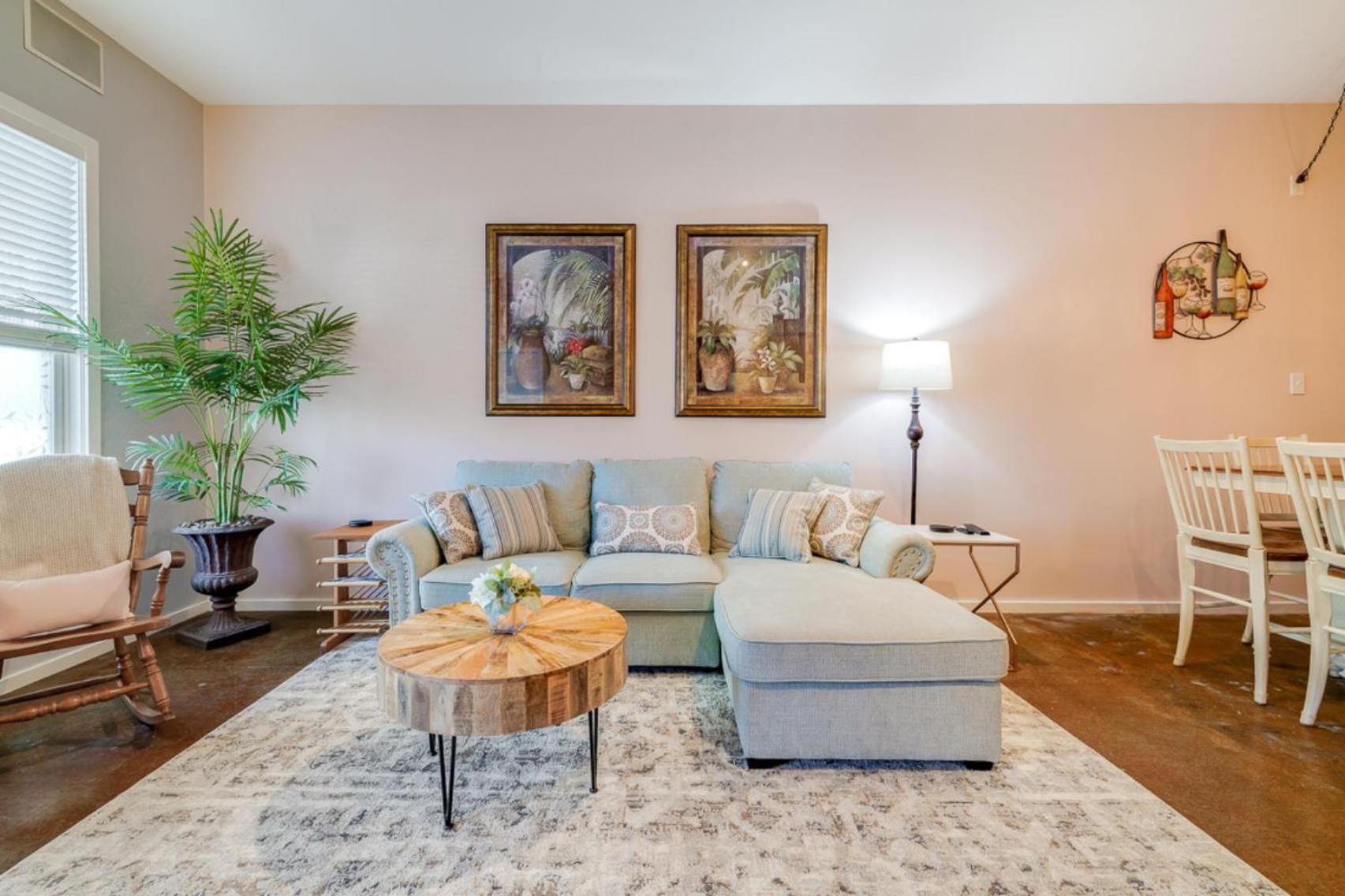 ☆Historic Living•2 Separate Spaces•Downtown•Walk To Forsyth Park•Private Patio/Porch☆ Villa Savannah Bagian luar foto