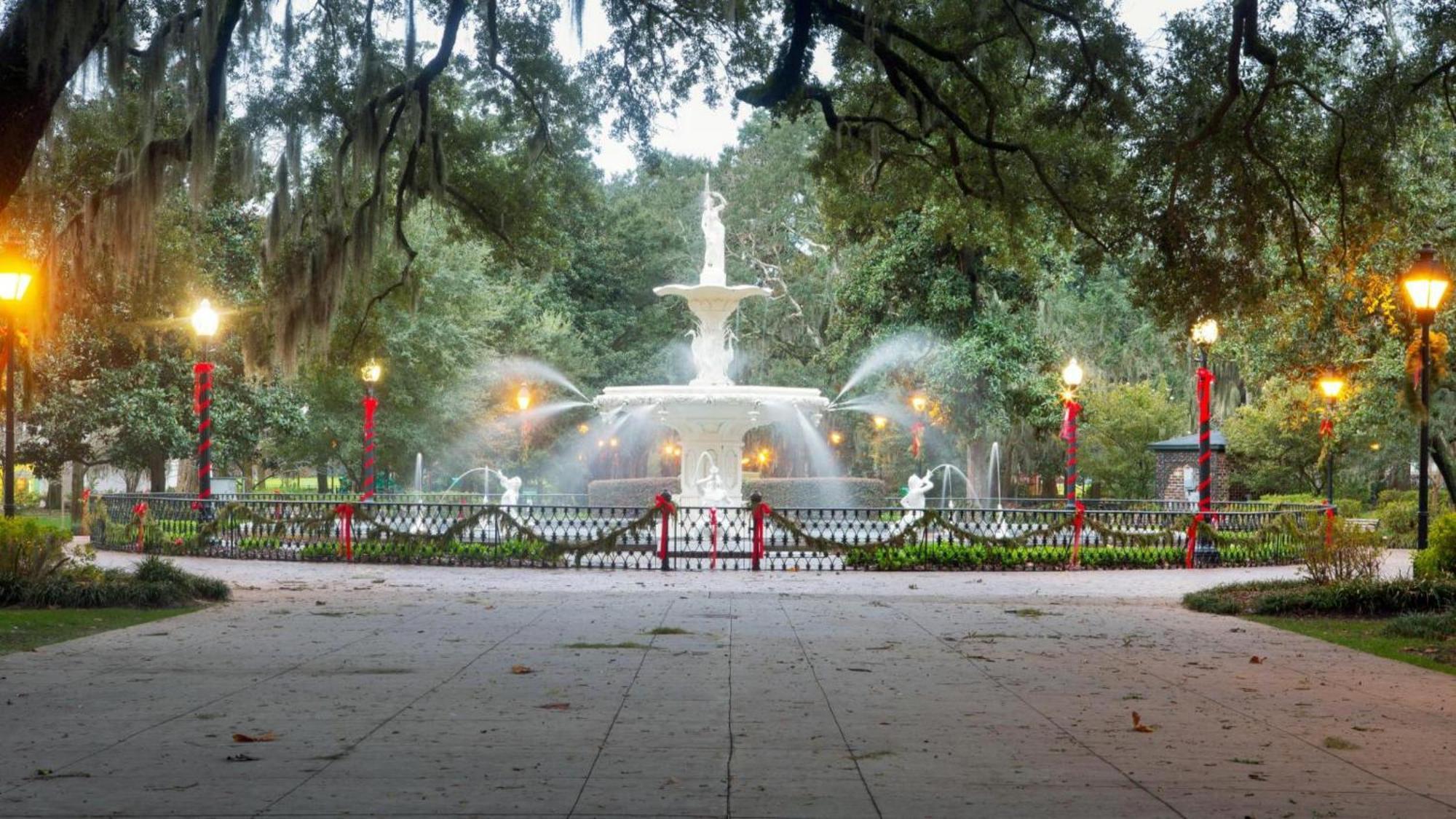 ☆Historic Living•2 Separate Spaces•Downtown•Walk To Forsyth Park•Private Patio/Porch☆ Villa Savannah Bagian luar foto